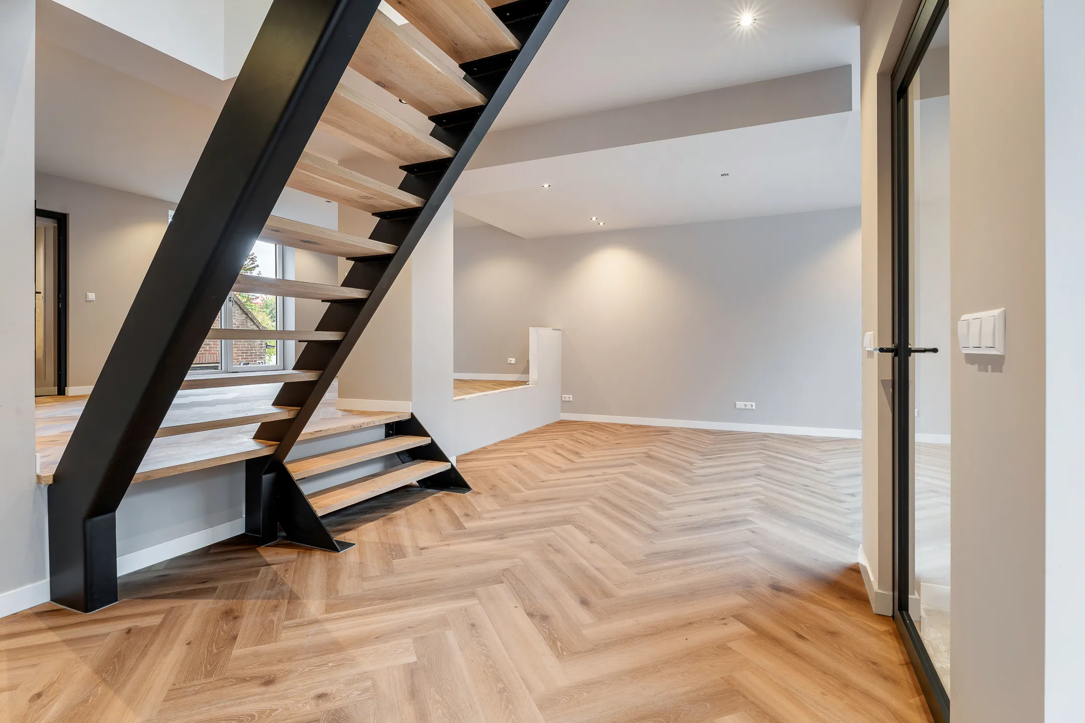 Huis Nieuwlandsedijk 91 in Lage Zwaluwe