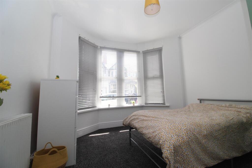 Flat Whitchurch Road in Cardiff