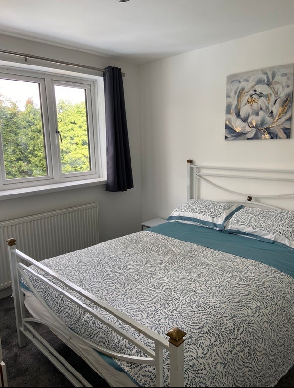 Room Finwood Close in Metropolitan Borough of Solihull