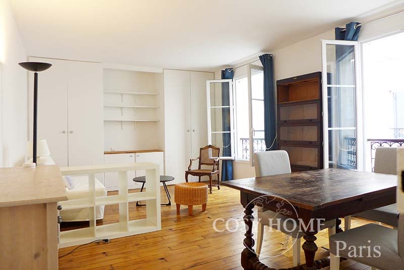 Flat Rue Saint-Dominique in Paris