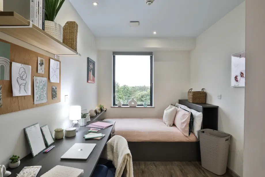 Flat Hagley Road in Birmingham