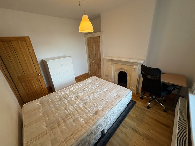 Room Disraeli Road in Greater London
