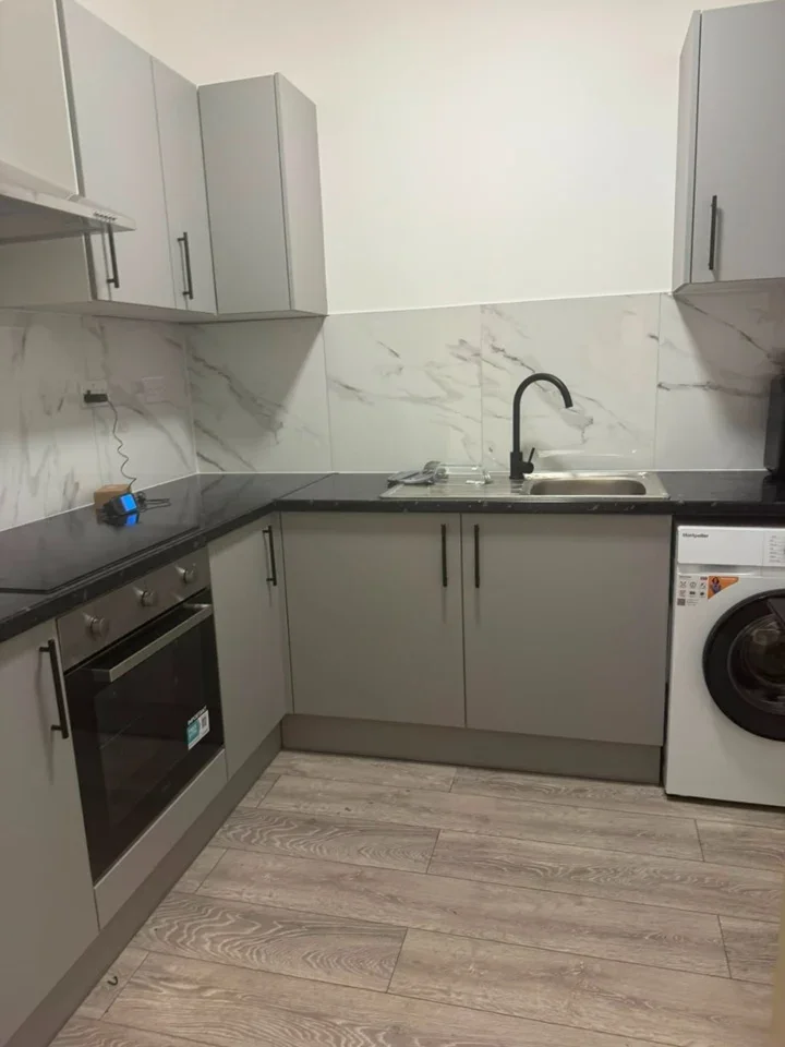 Flat Durants Road in Greater London