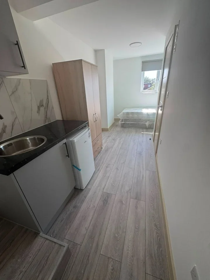 Flat Durants Road in Greater London