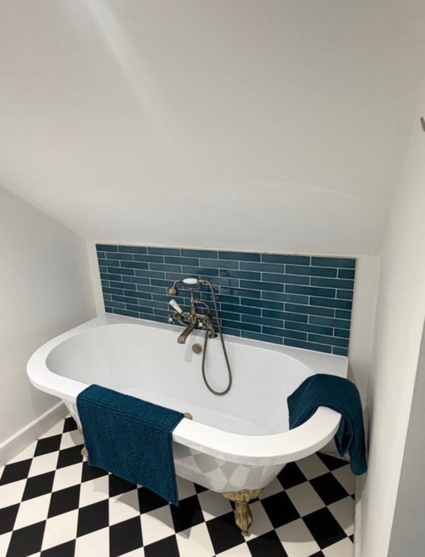Room Chaworth Road in Gedling