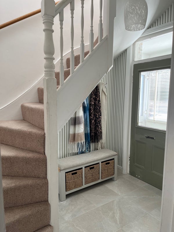 Room Chaworth Road in Gedling