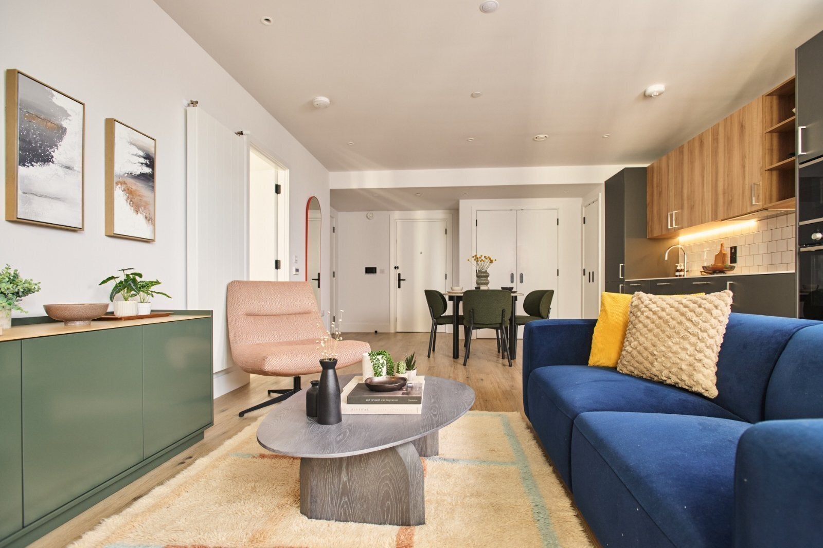 Flat Charter Street in Greater London