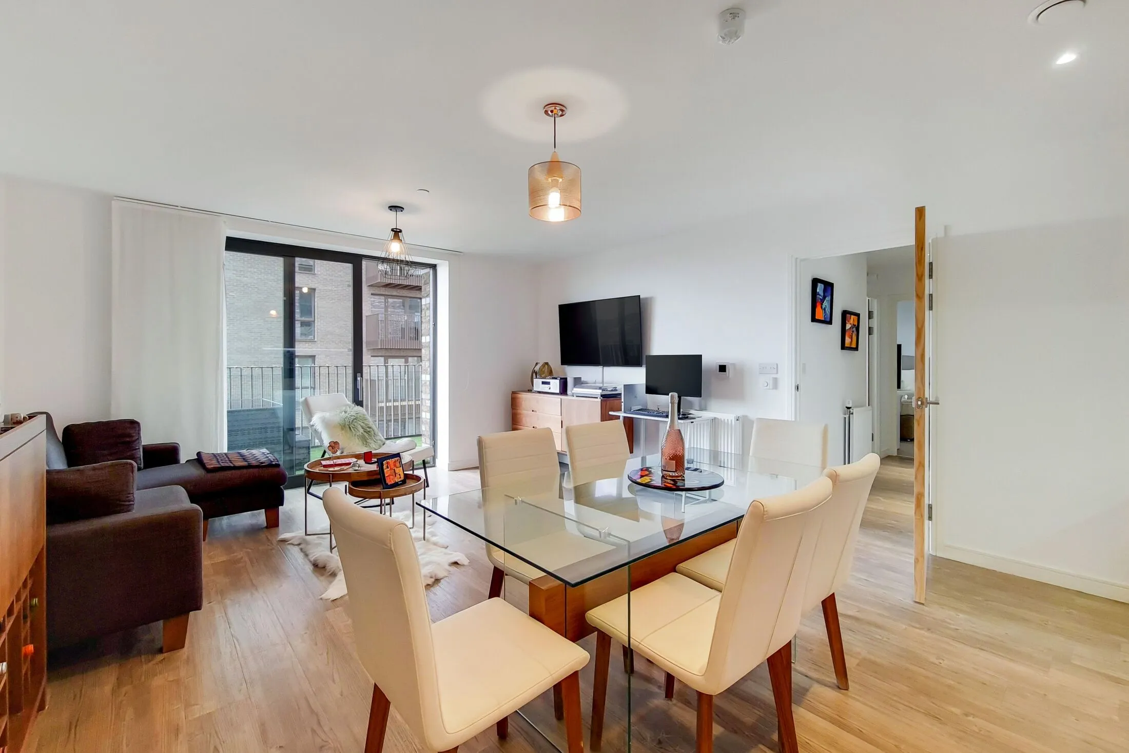 Flat Bramwell Way in Greater London
