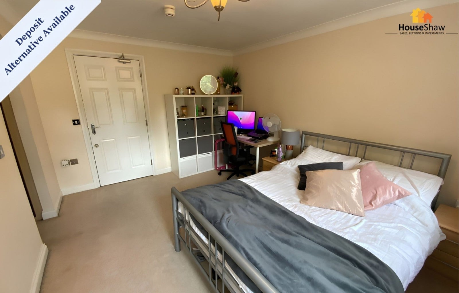 Room Coopers Rise in High Wycombe Community Board