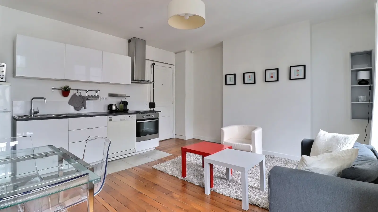Flat Rue Legendre in Paris