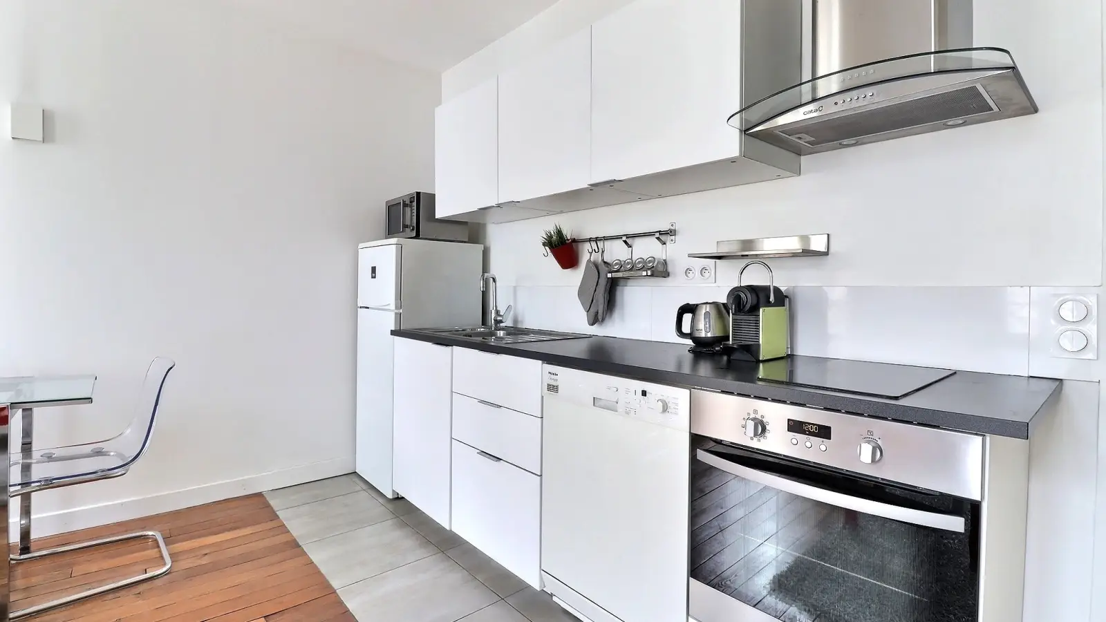 Flat Rue Legendre in Paris