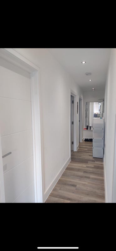 Room Horn Lane in Greater London