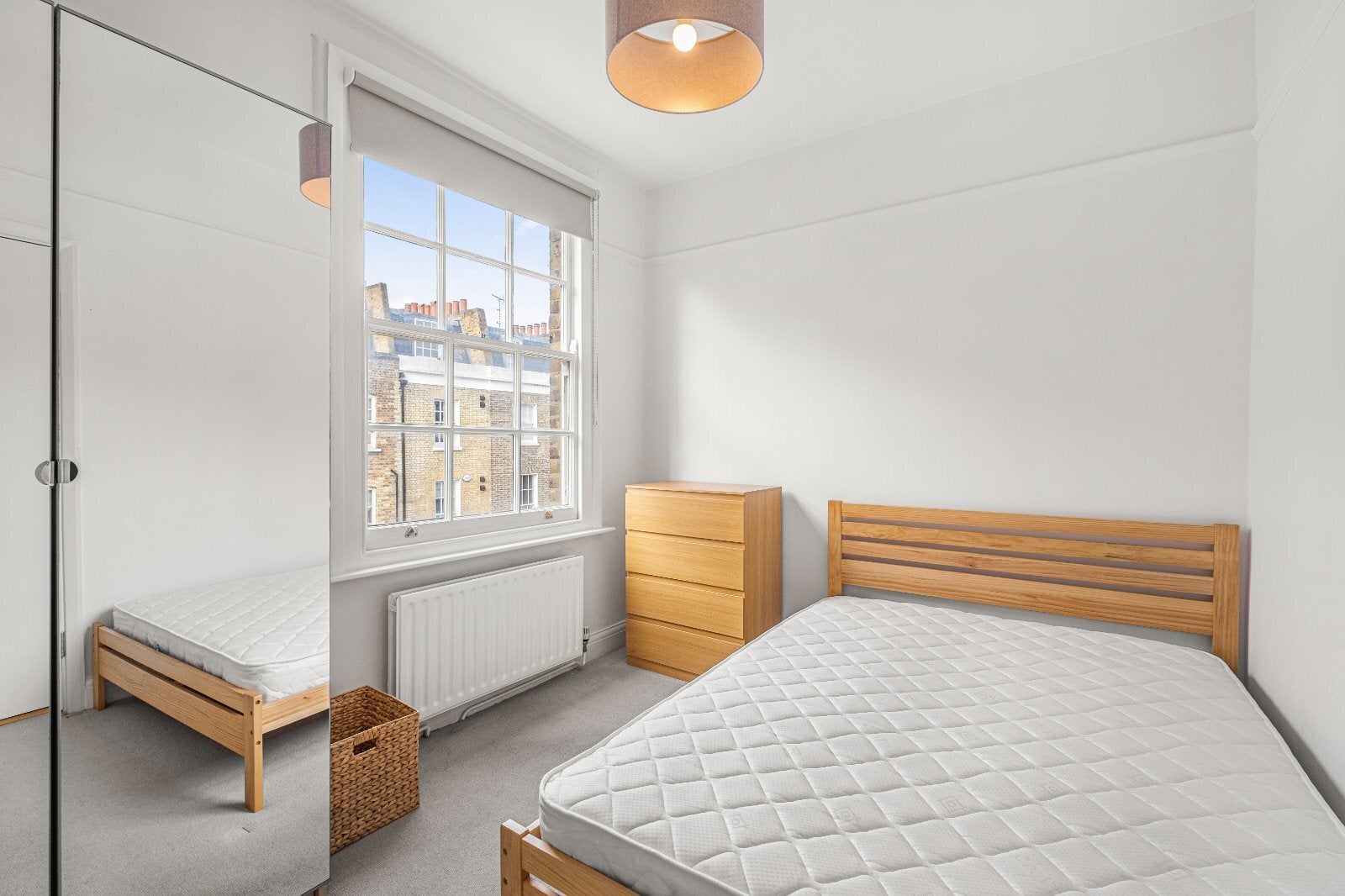Flat Denbigh Street in City of Westminster