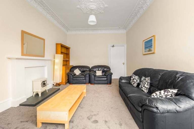 Room Calton Road in City of Edinburgh
