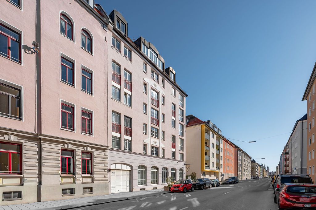 Wohnung Schellingstraße in München