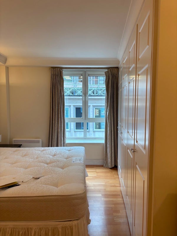 Room Bird Street in City of Westminster