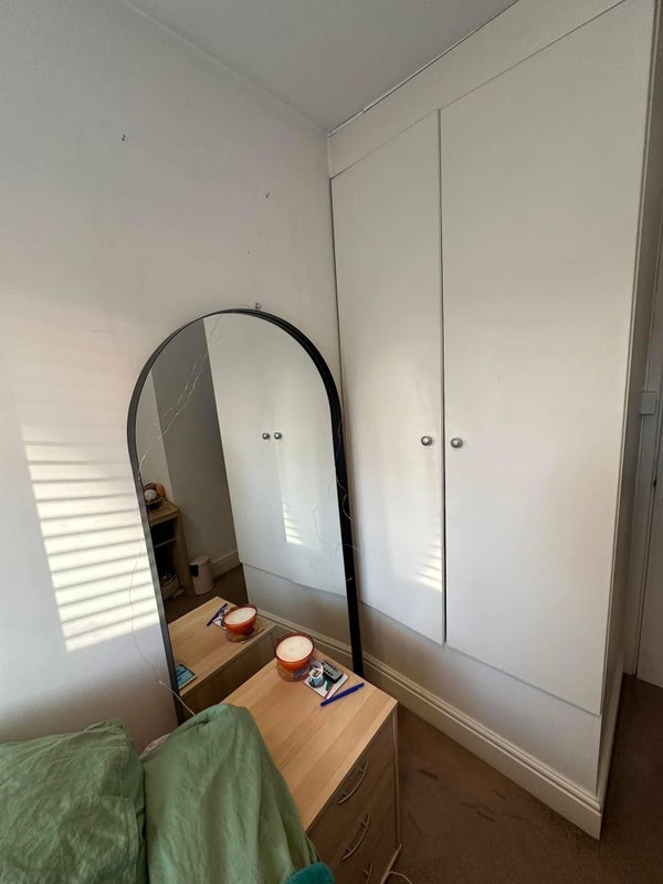 Room Goodwin Close in Greater London