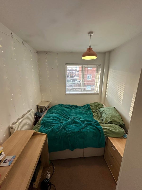Room Goodwin Close in Greater London