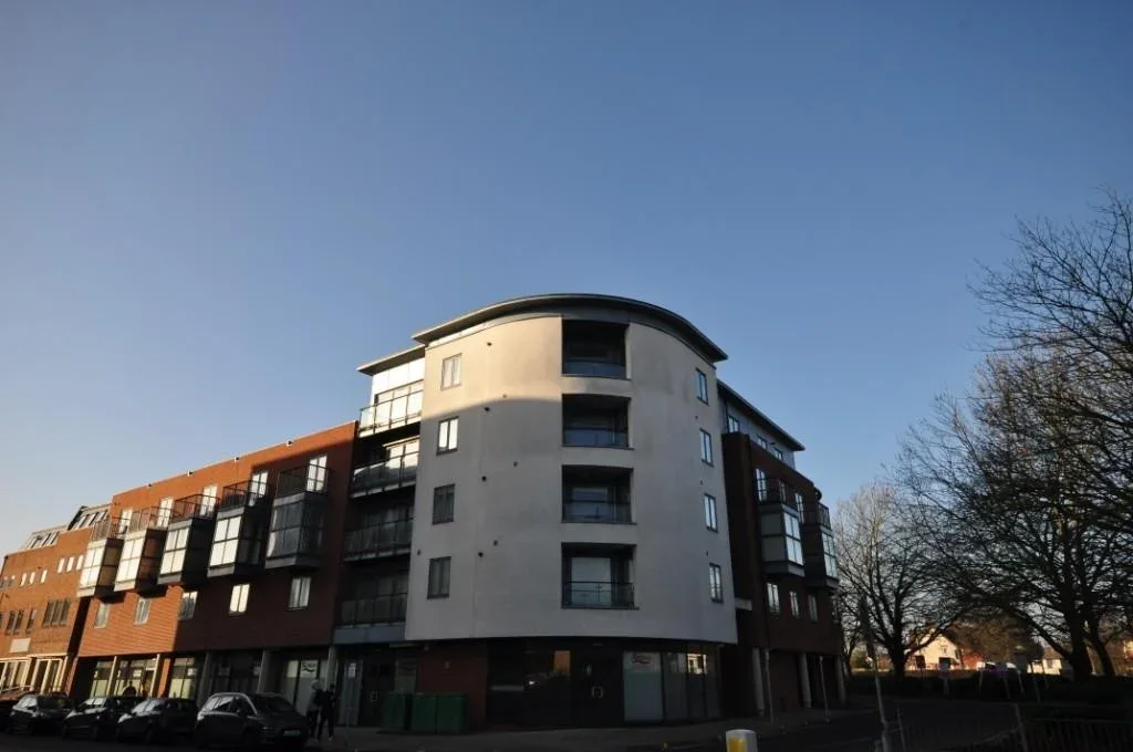 Flat Broomfield Road in Chelmsford