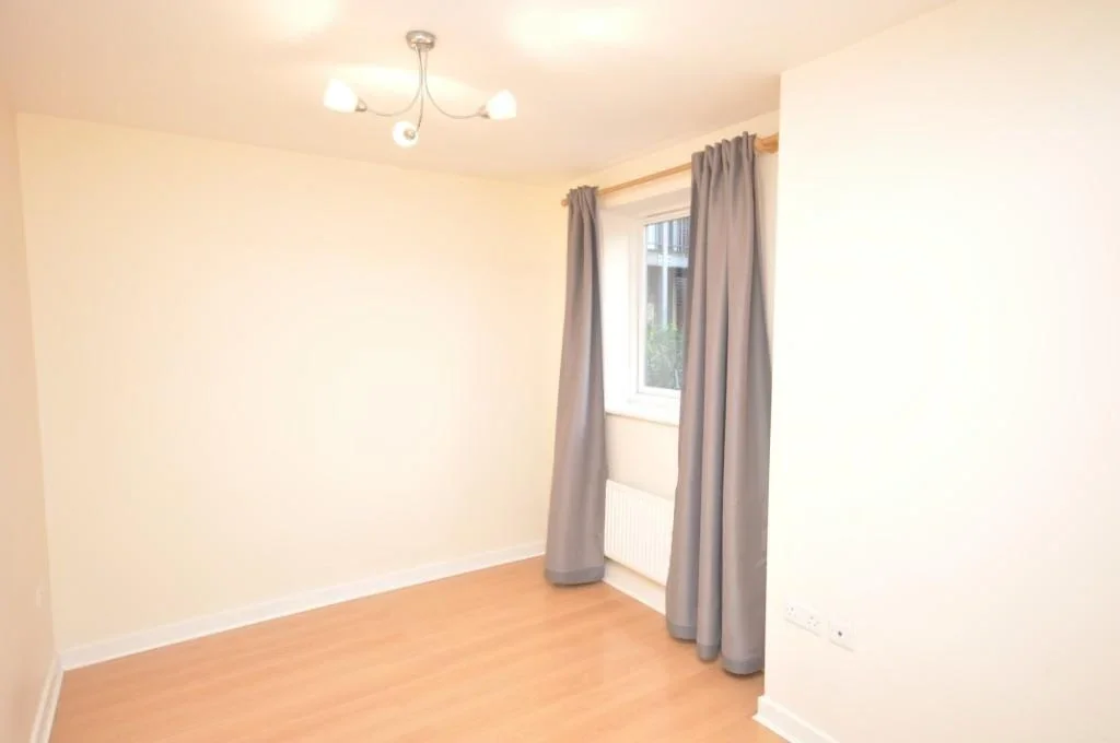 Flat Broomfield Road in Chelmsford