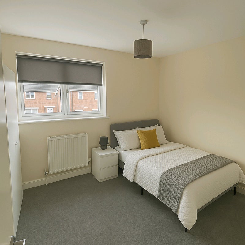Room Dulverton Green in Leeds