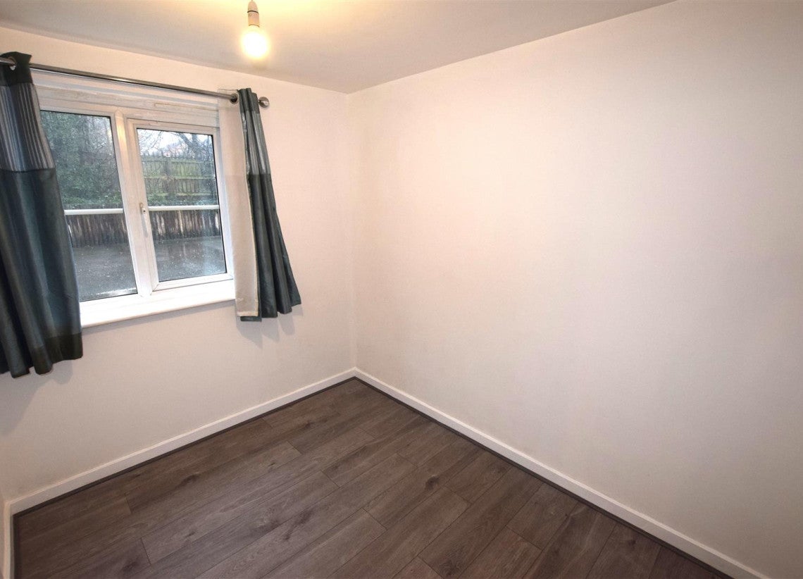 Flat Hickory Close in Coventry