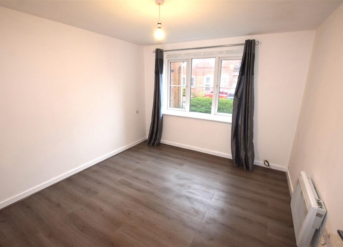 Flat Hickory Close in Coventry