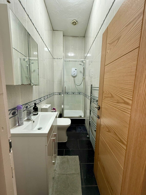 Room Wellspring Close in Greater London