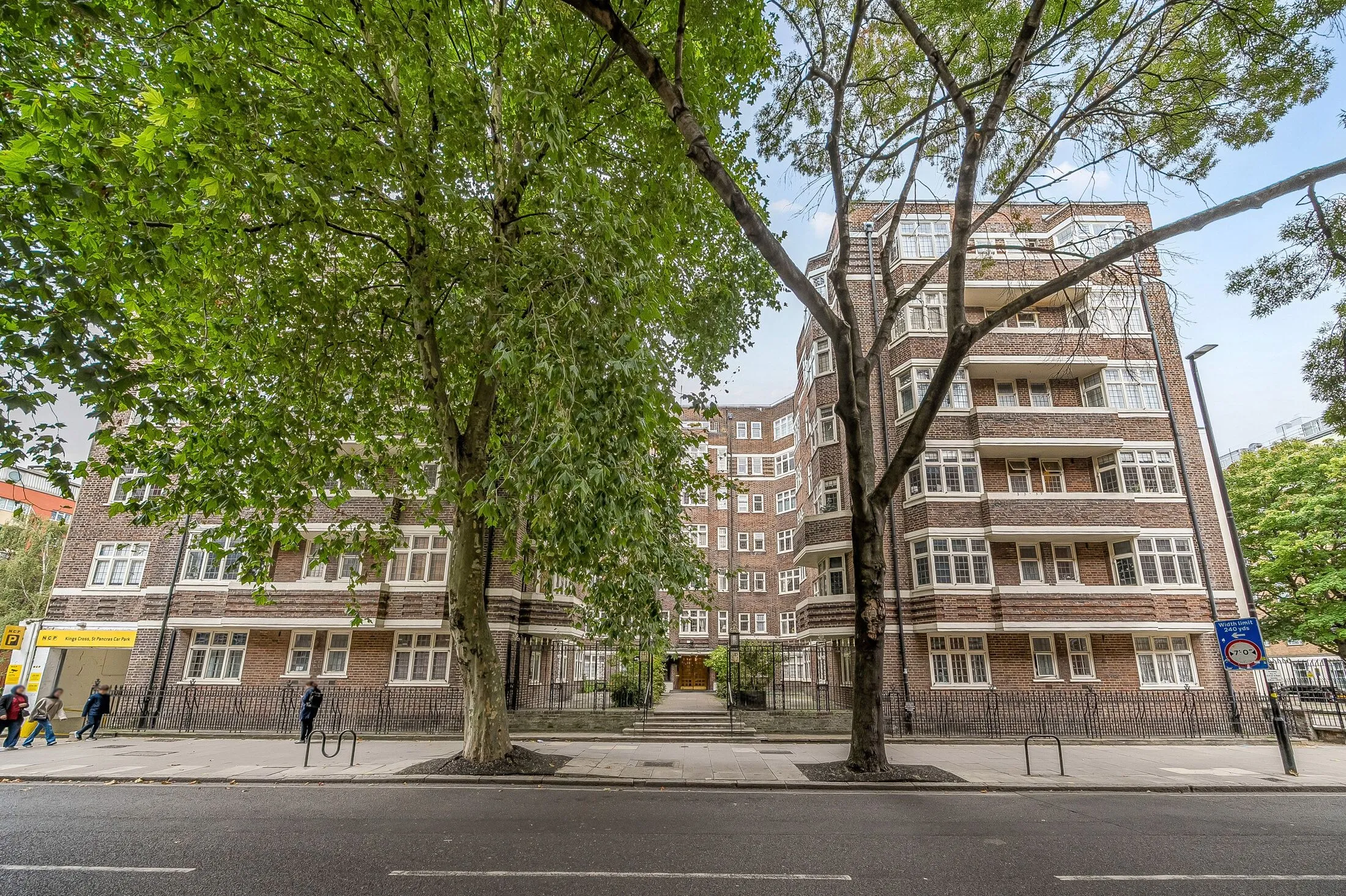 Flat Tavistock Place in Greater London