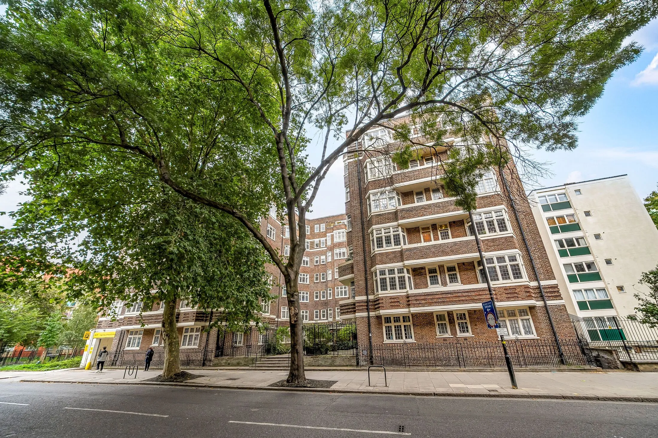 Flat Tavistock Place in Greater London