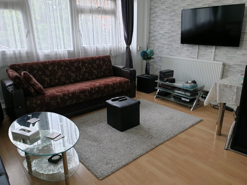 Room Whitton Walk in Greater London