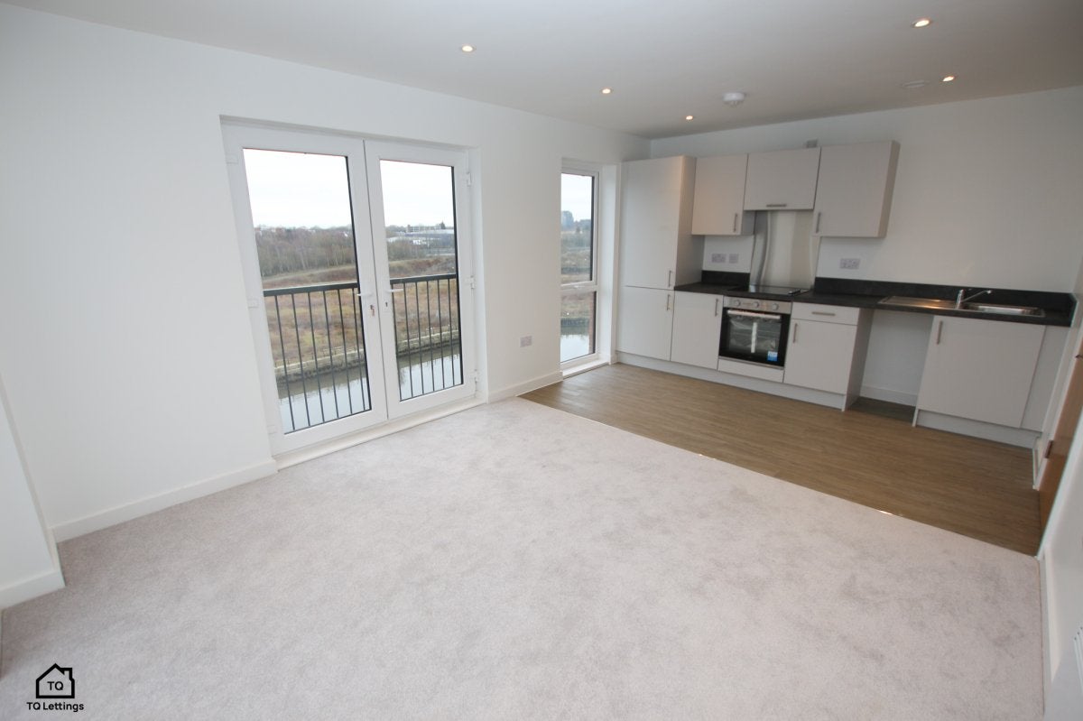 Flat Ordsall Lane in Salford