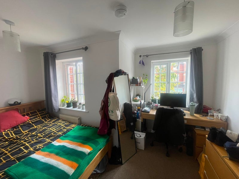 Room New Barns Avenue in Manchester