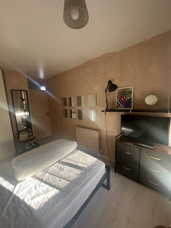 Room Tyers Street in Greater London