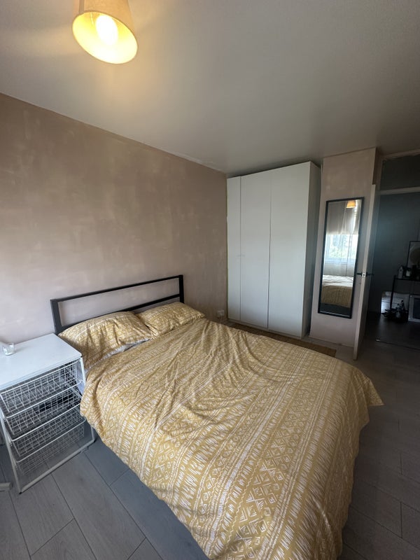 Room Tyers Street in Greater London