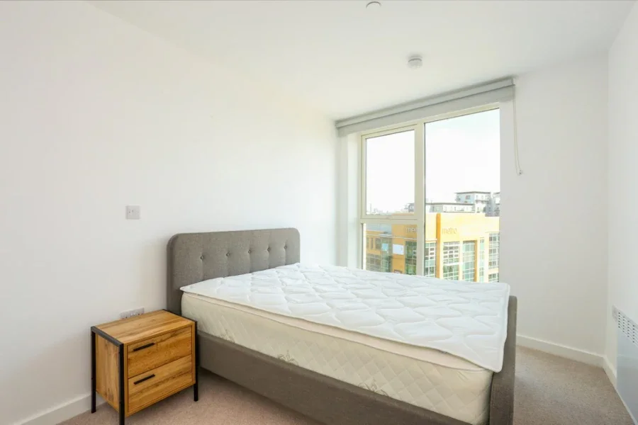 Flat Clippers Quay in Salford
