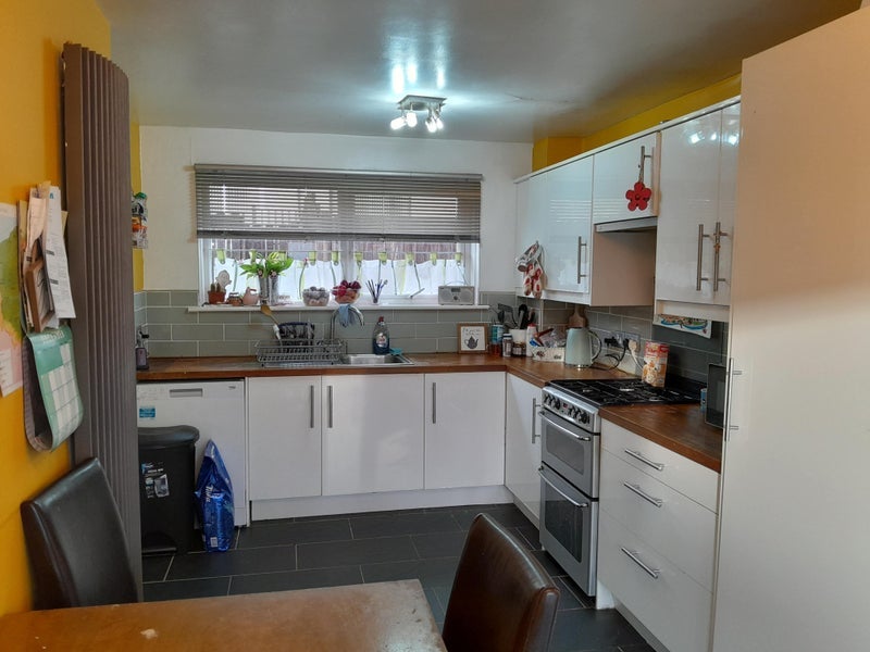 Room Fergus Avenue in Livingston
