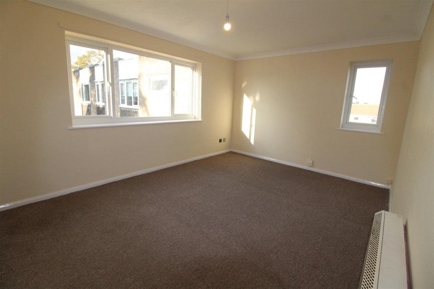 Flat Abbotswood in Yate