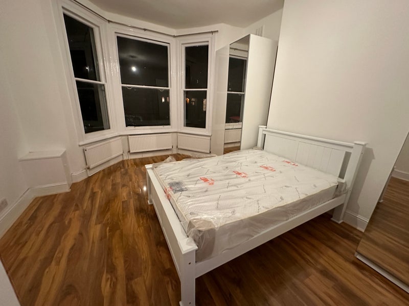 Flat Selsdon Road in Greater London