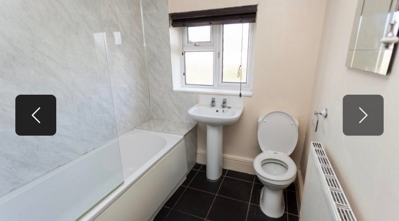 Room Sharpley Road in Charnwood