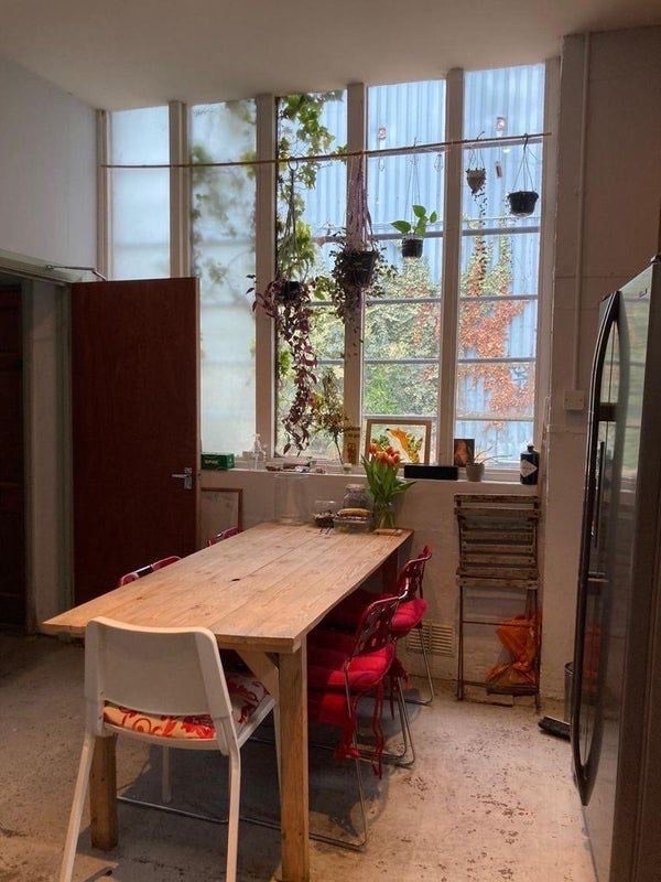 Room Catwalk Place in Greater London