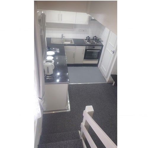 Room Morrish Road in London