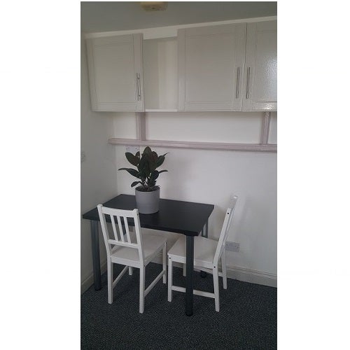 Room Morrish Road in London