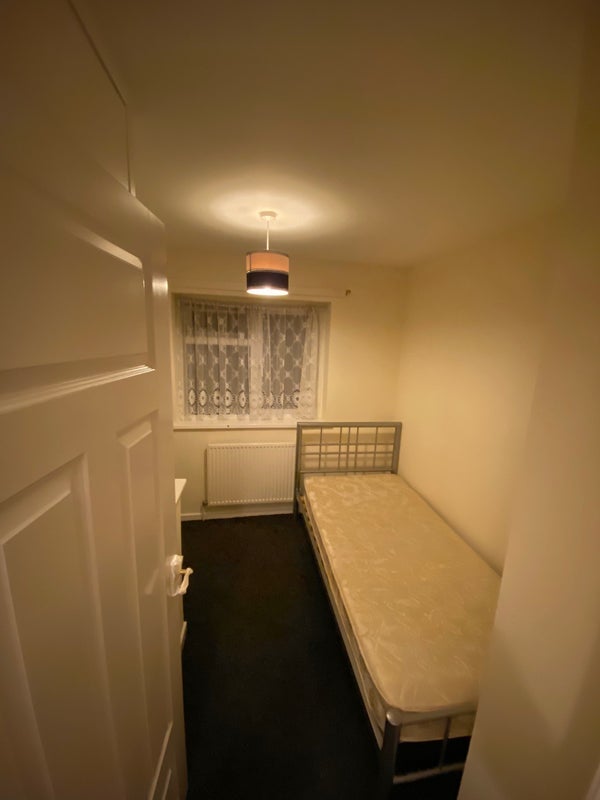 Room Severn Way in Bristol