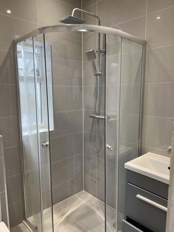 Room Sandhurst Road in Greater London