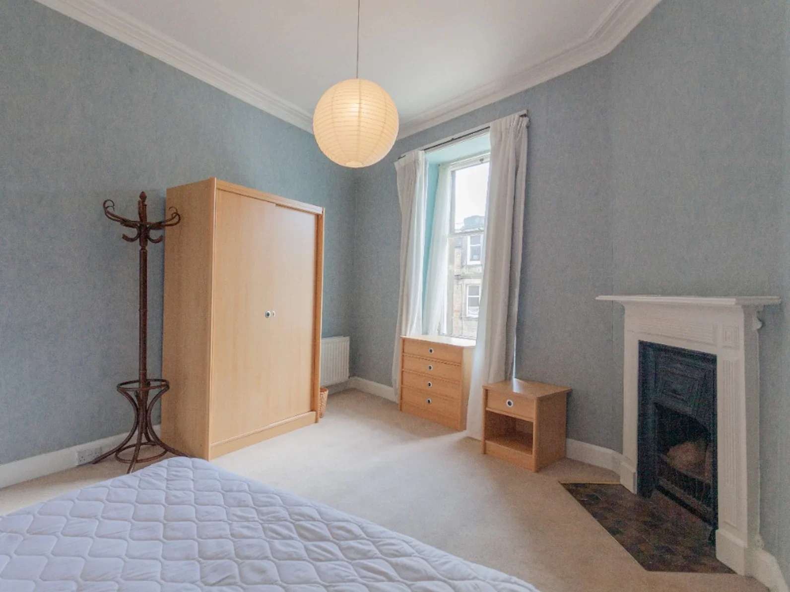 Flat Millar Crescent in City of Edinburgh