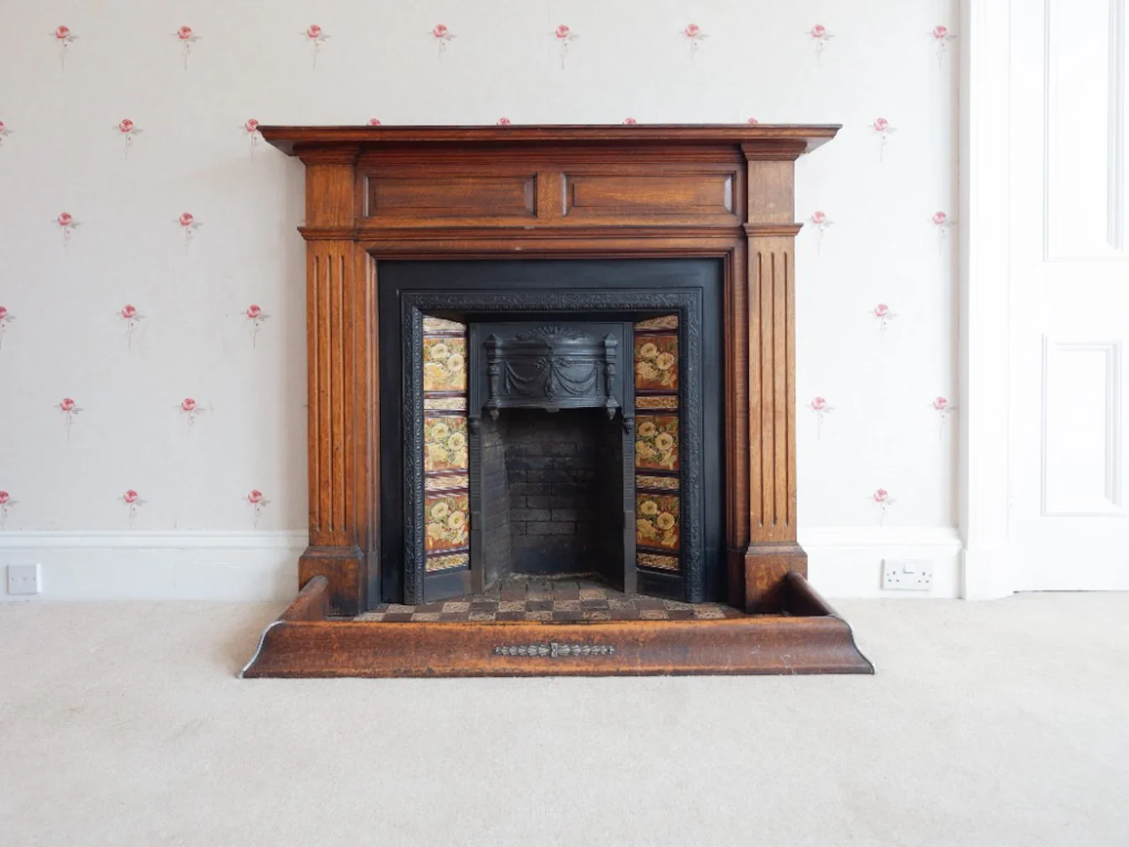 Flat Millar Crescent in City of Edinburgh