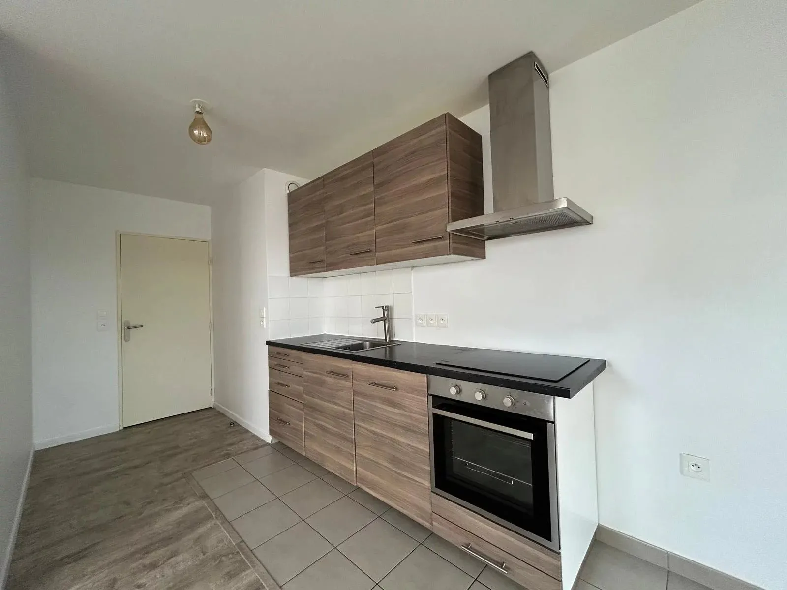 Appartement Avenue Paul Vaillant-Couturier à Paray-Vieille-Poste