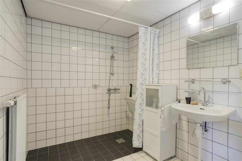 Twee-onder-één-kap te koop: Lindenlaan 21, Heerhugowaard