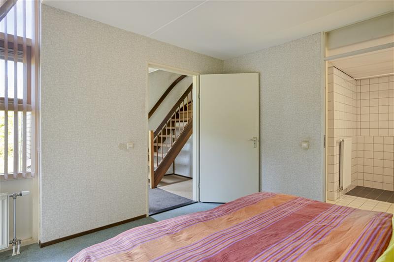 Twee-onder-één-kap te koop: Lindenlaan 21, Heerhugowaard